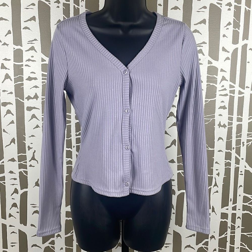 Ribbed Button Front Long Sleeve V-Neck Shirt M Lavender